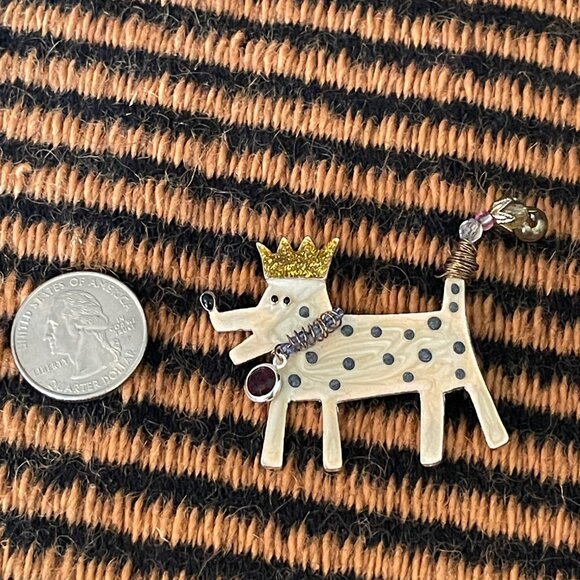 Tanya Creations TC Enamel Dog with Glitter Crown Brooch Pin - Picture 4 of 5